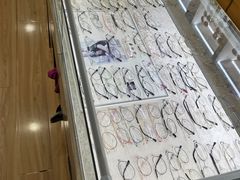 -广州宝岛眼镜武汉和光眼镜市场西区店