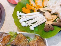 -钢管厂五区小郡肝串串香火锅(梅川路店)