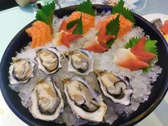 -亚洲国际大酒店·云顶阁旋转自助餐厅
