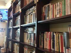 -武汉境自在書店