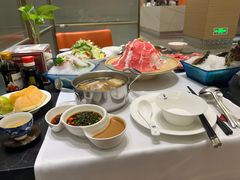 -红鼎豆捞·非遗鲍皇汤火锅(宝丰路店)