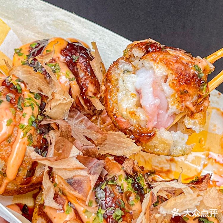 在苏州发现了整只章鱼烧🐙！！一口一个爽