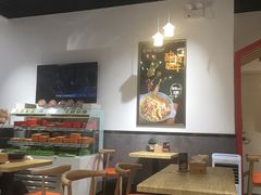 大堂-极有家小鱼小鸡石锅煲(佳兆业店)
