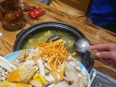 -菌之家·专业纯野生菌火锅·特色炒菌