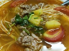 越式酸汤肥牛粉-探越越南牛肉粉(江南西分店)