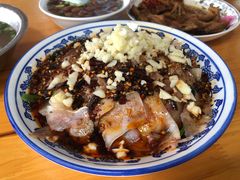 拌核桃肉-赵姐猪耳朵饭店