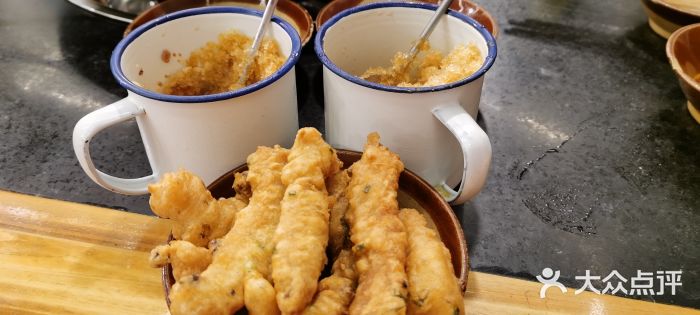 渝江湖老火锅(观音桥店)现炸酥肉图片