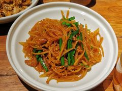 油渣土豆丝-局气烤鸭·北京菜(前门店)