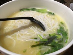 秀才米线-茶花妹子云南餐厅(传媒大学店)