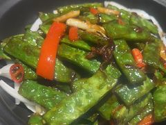 -小河公主秘制烤羊腿(小绿谷店)