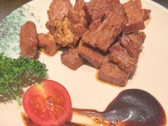 -雍容荟帝王蟹活龙虾展台自助(IFS黑金店)