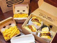 -香港ELEMENTS圆方