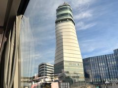 -维也纳国际机场