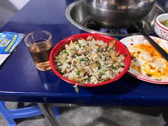-牛华周记麻辣烫起源店