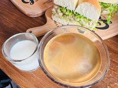 羊奶-Catch Bagel(芳草地店)