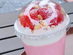 樱花莓莓酸奶杯-华农酸奶文化馆