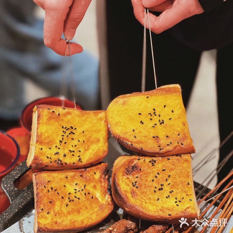 开业就火爆的性价比之王｜东方一串