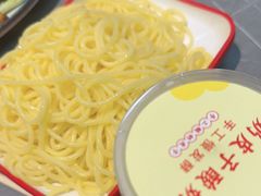 龙虾配面-刘一龙虾.烧烤(理工直营店)