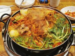 -喇喇排骨火锅·传统韩式脊骨汤(望京西园总店)