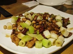 宫保鸡丁-東舍食唐精品陕菜馆