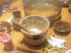 -黔诚多彩火锅(甲秀楼店)