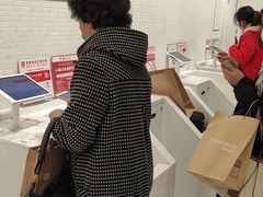 -优衣库(上海正大广场店)