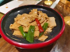 -雪乡阁东北农家菜(颛桥约好休闲街店)