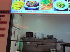 -亚伟瓦罐面美食城(淇县总店)