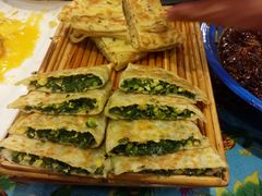 -闯关东东北农家菜(崂山石老人店)