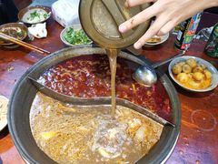 -四小区火锅·巷子里的重庆火锅(花照壁店)