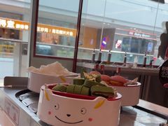 -龍歌自助小火锅(芝罘万达店)