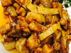 -金牌餐厅·天津菜·八珍豆腐·老爆三(瓷房子店)