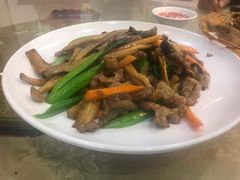 三菇炒牛柳-祈胜邨•顺德鱼生•顺德菜(容桂店)