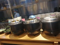 自助取餐区-茅庐川菜