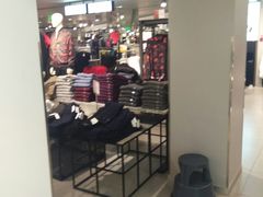 -H&M(天一广场店)