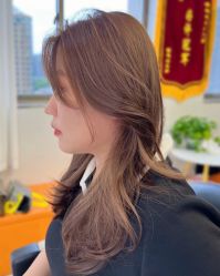 -镁连社·美联社