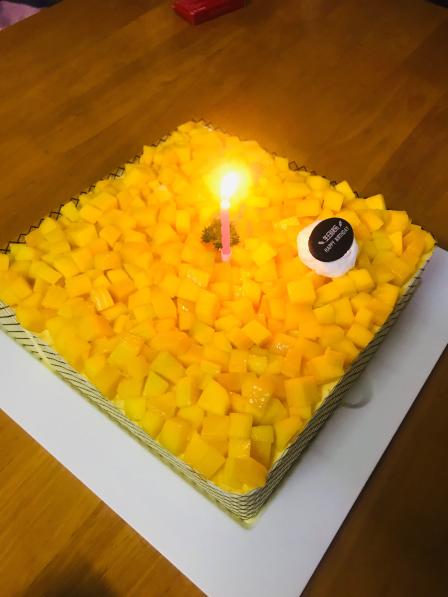 幸福西饼面包茶饮(端州四路店)-"前几天朋友生日,在幸福西饼订购了一