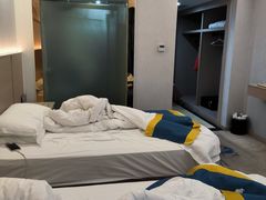 -金皇国际大酒店(桂林两江四湖火车站店)