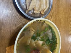 -黄阿姨锅贴大王(万航渡路店)