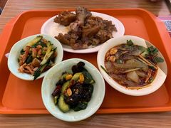 -顺溜·手工刀削面·黑金店(铜锣湾店)
