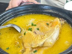 鸡汤炖纯手工面筋-蟹天蟹地农家菜·阳澄湖大闸蟹(浅水湾店)