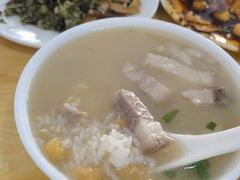 -温记府廟豆汤饭·始于1955年(海椒店)