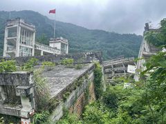 -四川汶川特大地震漩口中学遗址