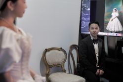 -乐派诗婚纱摄影