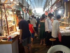 -万商花鸟市场