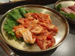 -围炉肉舍•炭烤活鳗•丹东海鲜烤肉(步行街店)