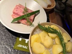 -三出山火锅(万象天地店)