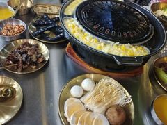 -胡悦里韩式烤肉(芝罘万达广场店)