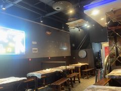 -老街烧烤大排档·地道湖北菜·龙虾馆(汉口火车站店)