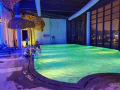 -上海滴水湖皇冠假日酒店